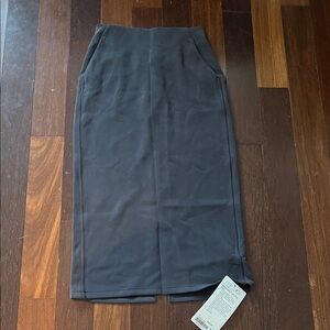NWT Lululemon Straight Midi Skirt in Charcoal Gray